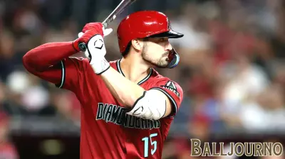 MLB Trade Buzz: Diamondbacks Offload Outfielder to Royals; Phillies Eye Eugenio Suárez